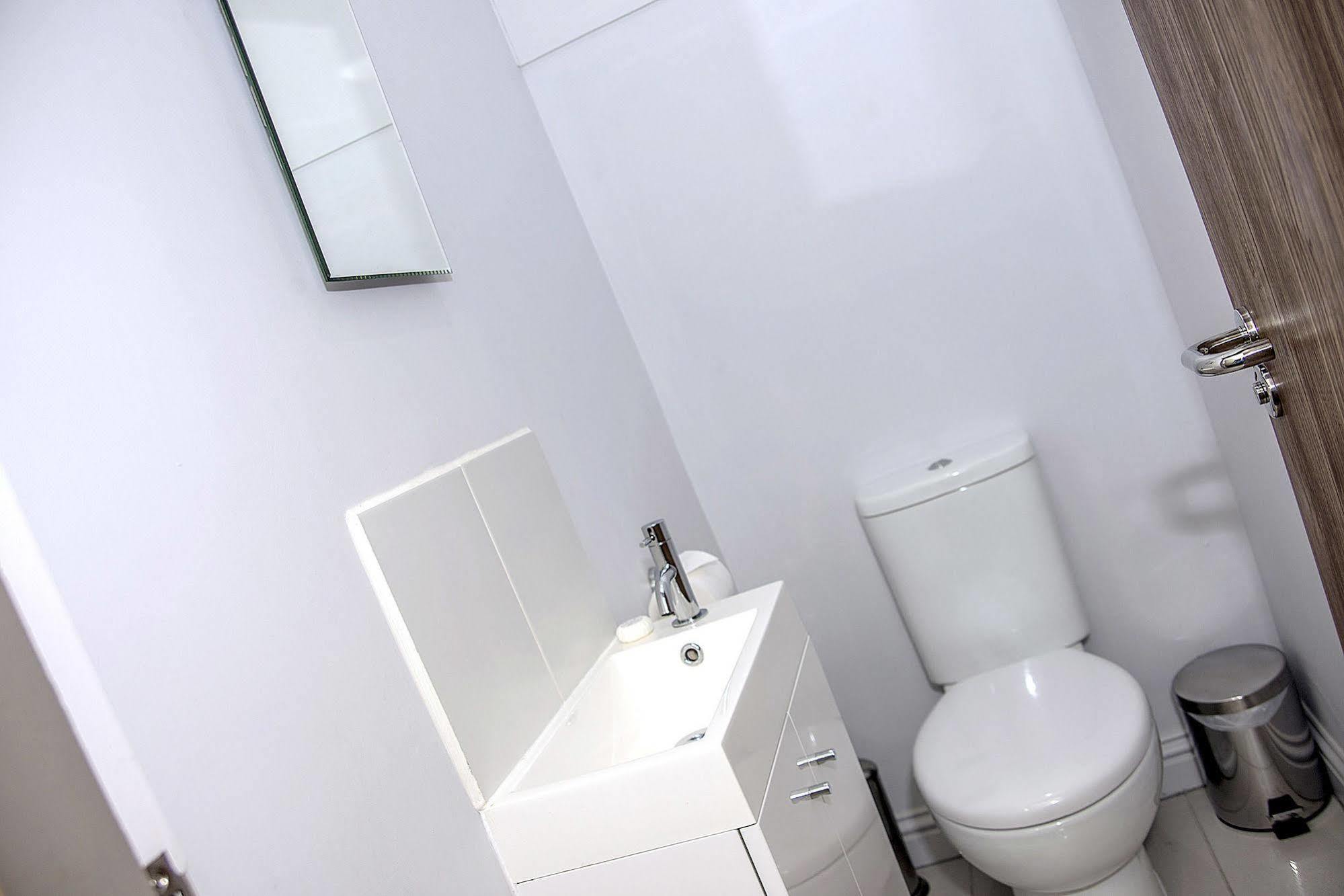 Base Serviced Apartments - City Road Chester Luaran gambar