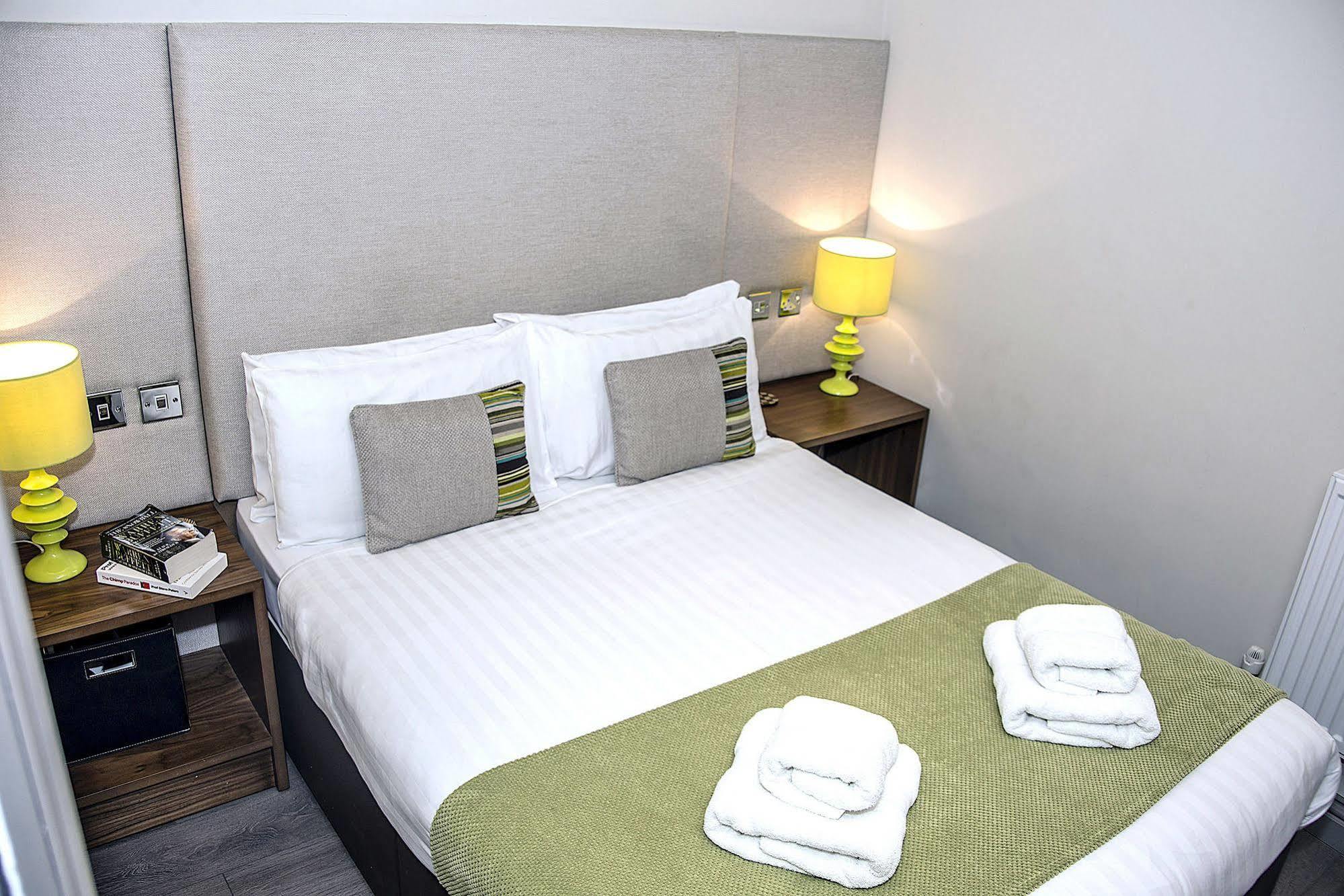 Base Serviced Apartments - City Road Chester Luaran gambar